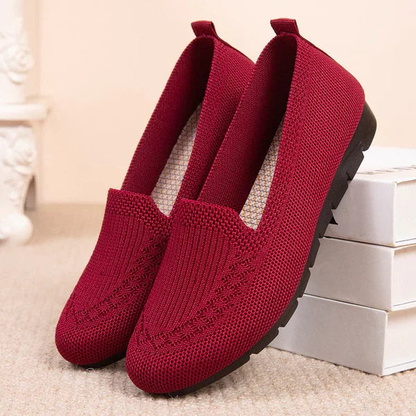 Rode gebreide loafers voor dames met zwarte zool, comfortabele casual schoenen, stijlvol en veelzijdig, perfect voor dagelijks gebruik.